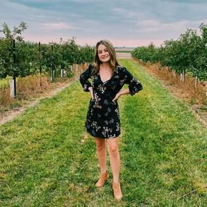 Meet your Posher, Lauren